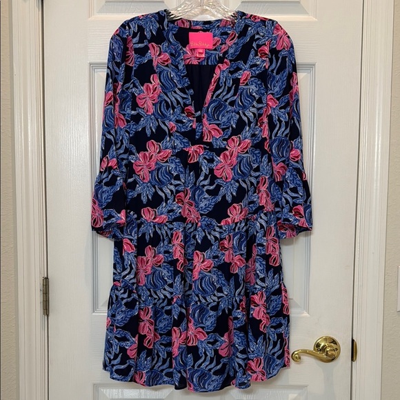 Lilly Pulitzer Gabriel Floral Tiered Mini Dress in Low Tide Navy Size 00 - Picture 2 of 9